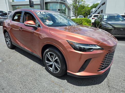 Used 2025 Lexus RX 350 Premium w/ Accessory Package (Z1) FWD image 8