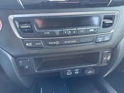 Used 2025 Honda Passport TrailSport image 33