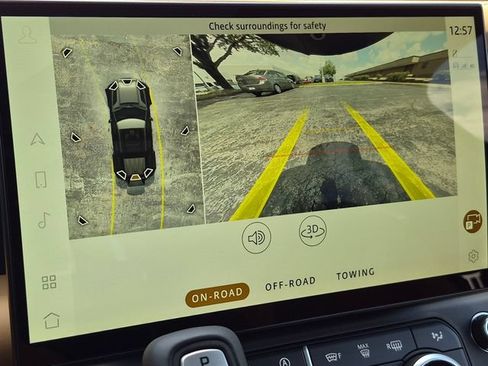 New 2026 Land Rover Defender 110 X-Dynamic SE AWD/4WD image 11