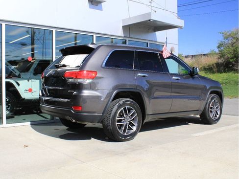 Used 2019 Jeep Grand Cherokee Limited AWD/4WD image 8