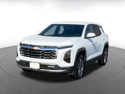 Used 2025 Chevrolet Equinox LT image 7