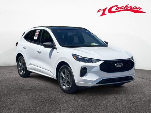 Certified 2023 Ford Escape ST-Line w/ Tech Pack #1 AWD/4WD image 1