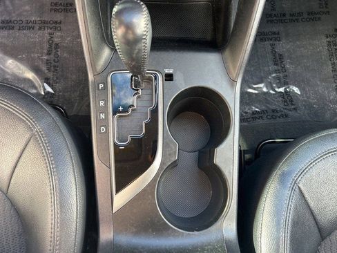 Used 2013 Hyundai Tucson GLS image 18