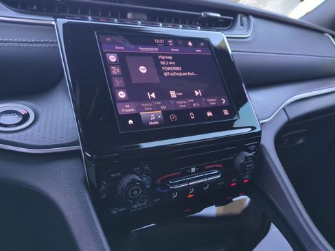 New 2026 Jeep Grand Cherokee L Laredo image 12