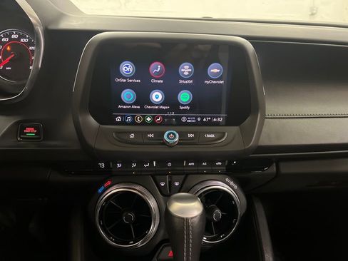 Used 2022 Chevrolet Camaro LT w/ Technology Package image 21