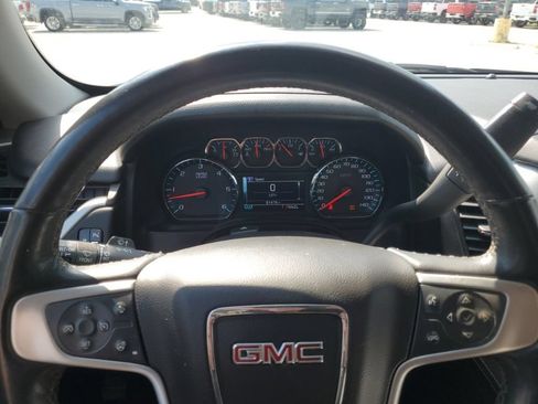 Used 2020 GMC Yukon SLT AWD/4WD image 7
