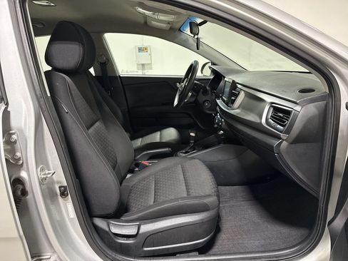 Used 2019 Kia Rio S FWD image 21