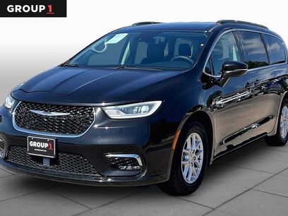 Used 2022 Chrysler Pacifica Touring-L
