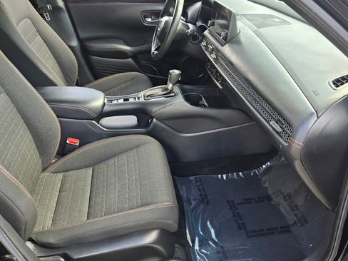 Used 2023 Honda HR-V Sport image 18