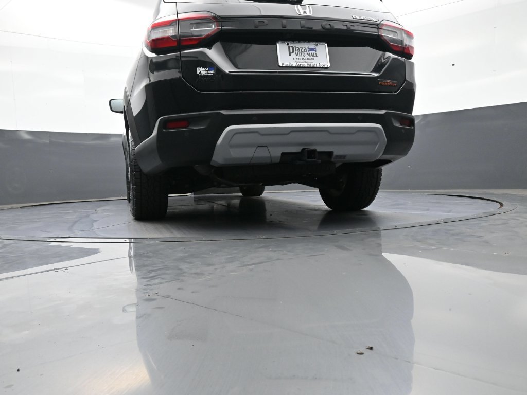 Certified 2024 Honda Pilot TrailSport image 33