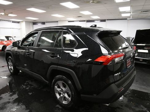 Used 2025 Toyota RAV4 XLE image 5