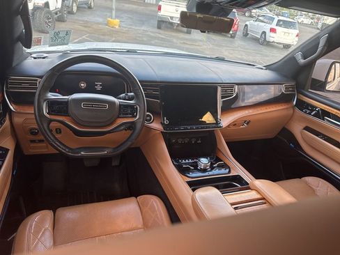 Used 2022 Jeep Grand Wagoneer Series III w/ Rear Seat Video Group 1 image 7