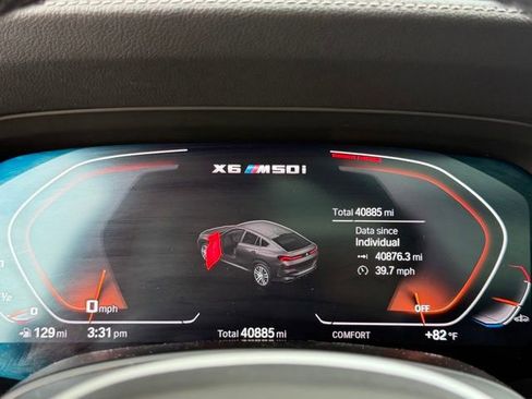 Used 2022 BMW X6 M50i w/ Executive Package AWD/4WD image 25