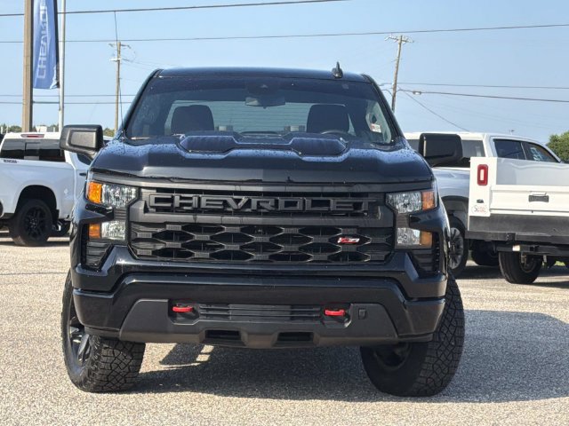 Used 2024 Chevrolet Silverado 1500 Custom Trail Boss AWD/4WD image 4