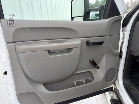 Used 2013 Chevrolet Silverado 2500 W/T image 23