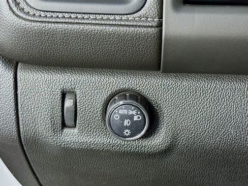 Used 2018 GMC Canyon SLE RWD image 15