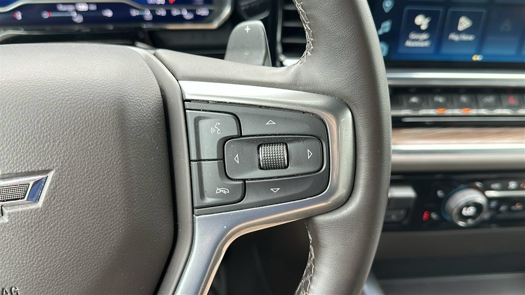 Used 2024 Chevrolet Silverado 1500 RST AWD/4WD image 19