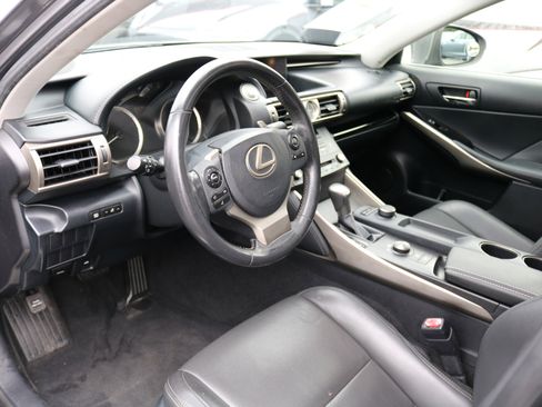 Used 2016 Lexus IS 200t image 27
