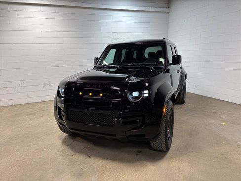 New 2026 Land Rover Defender 110 OCTA image 2