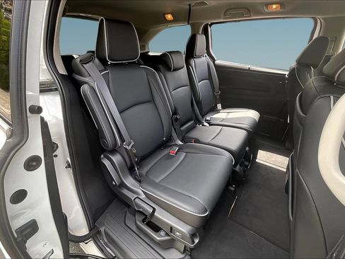 Used 2026 Honda Odyssey Elite image 25
