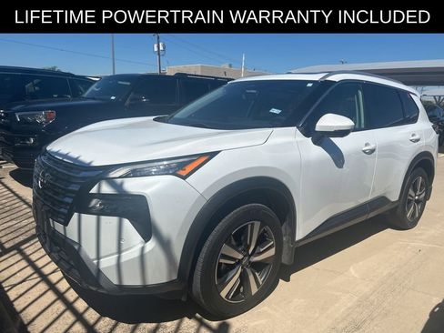 Used 2024 Nissan Rogue SL w/ SL Premium Package image 2