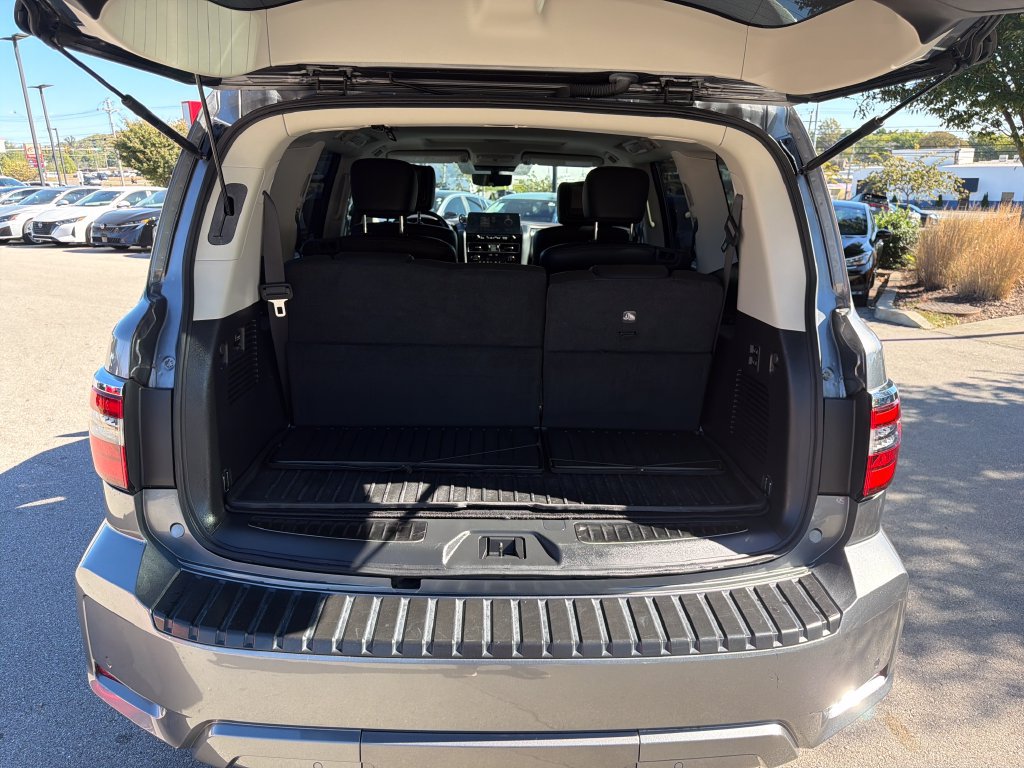Used 2023 Nissan Armada Platinum w/ Captain's Chairs Package RWD image 13