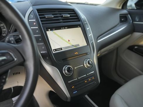 Used 2018 Lincoln MKC Reserve image 26