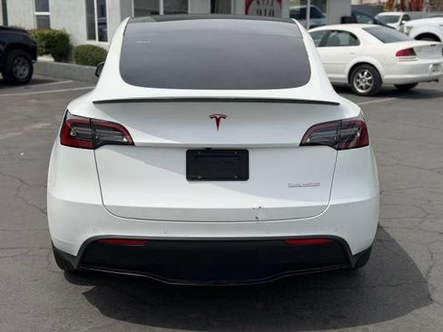 Used 2021 Tesla Model Y Performance image 4