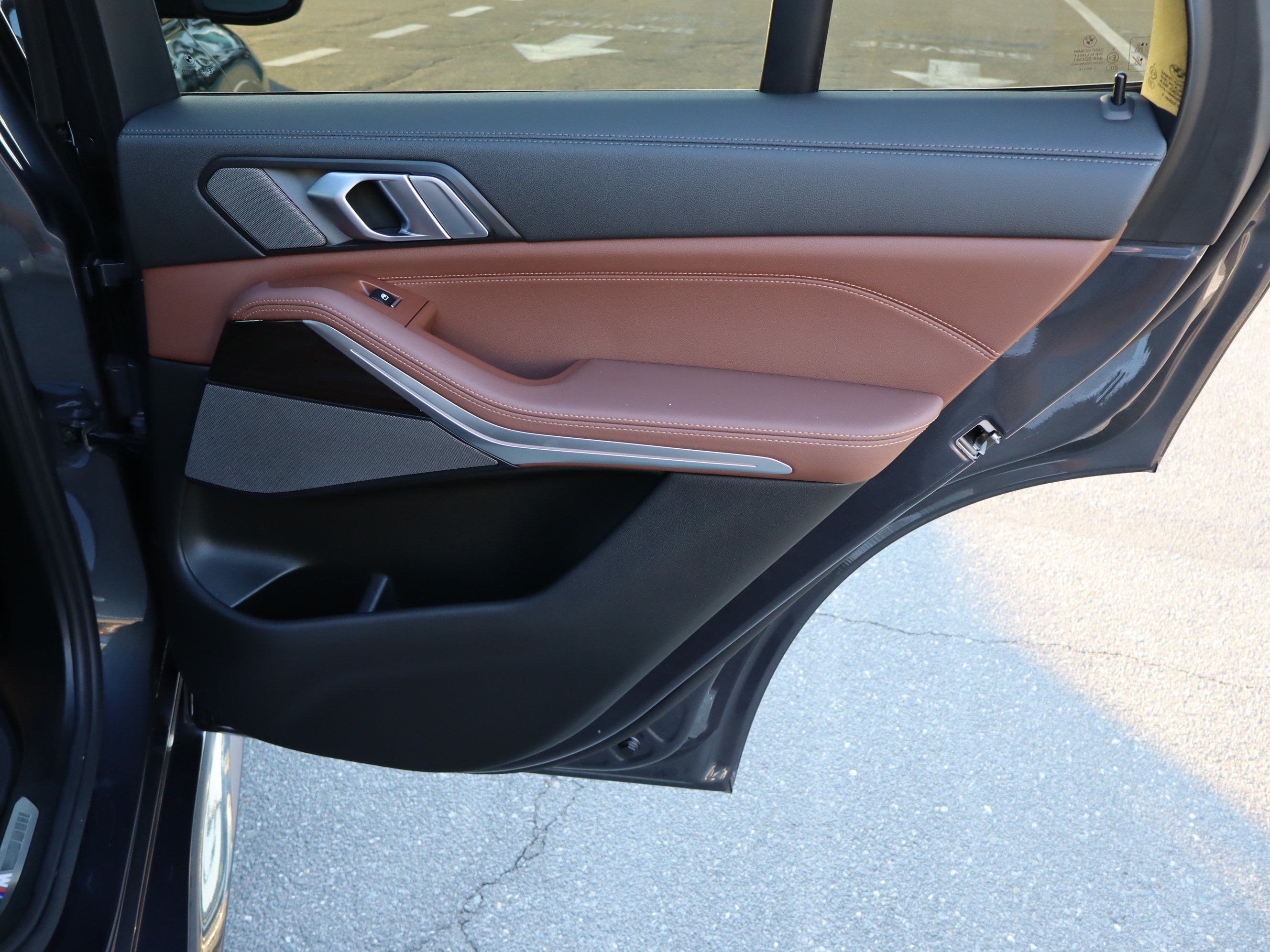 Used 2021 BMW X5 M50i AWD/4WD image 34
