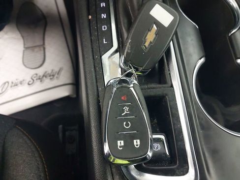 Used 2024 Chevrolet Equinox LT w/ LPO, Floor Liner Package image 16