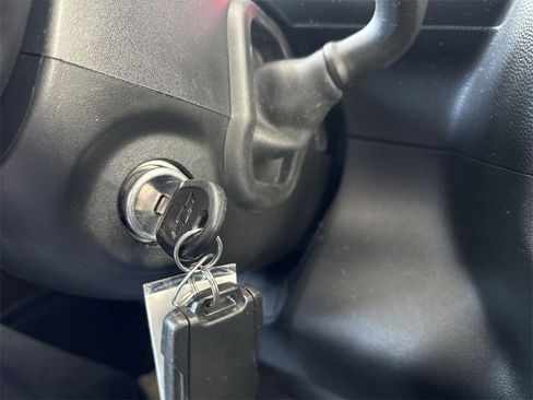 Certified 2021 Chevrolet Silverado 1500 Custom image 15