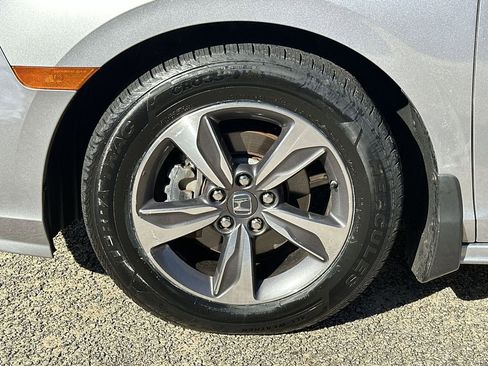 Used 2018 Honda Odyssey Touring image 10