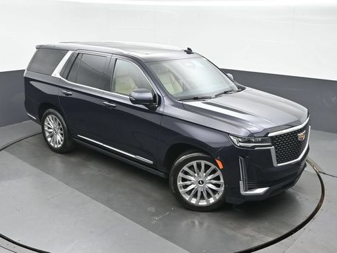 Used 2021 Cadillac Escalade Premium Luxury w/ Driver Assist Tech Package AWD/4WD image 37