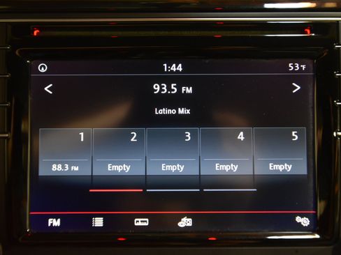 Used 2017 Volkswagen Beetle 1.8T SEL image 31