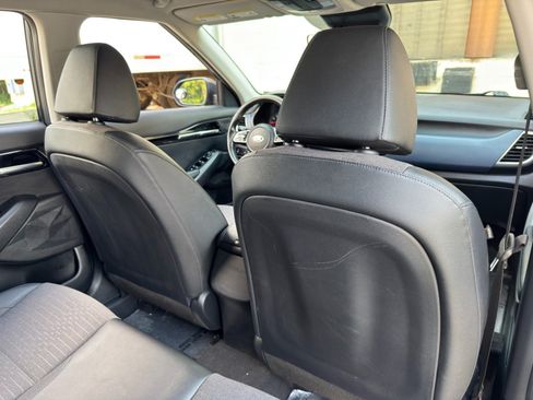Used 2021 Kia Seltos S FWD image 29