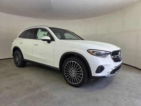 New 2026 Mercedes-Benz GLC 300 image 1