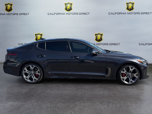 Used 2021 Kia Stinger GT1 RWD image 6