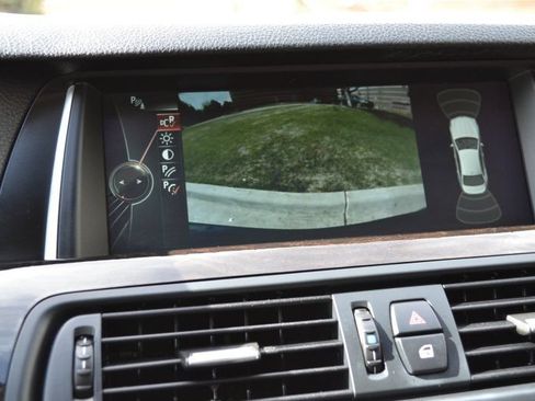 Used 2014 BMW 535i xDrive Sedan AWD/4WD image 19