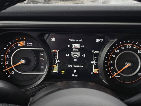 New 2026 Jeep Wrangler Unlimited Rubicon w/ Technology Group image 12