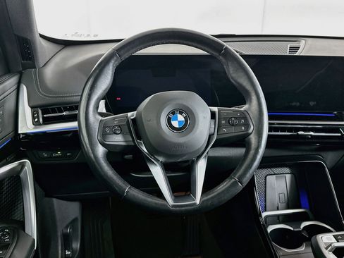 Used 2025 BMW X1 xDrive28i AWD/4WD image 18