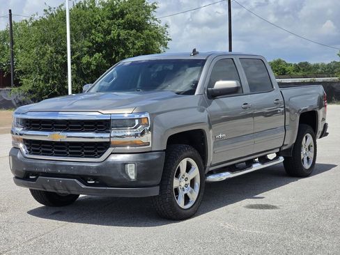 Used 2017 Chevrolet Silverado 1500 LT w/ Texas Edition RWD image 7