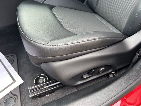 New 2025 Jeep Compass Latitude w/ Sun & Sound Group image 22