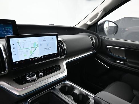 New 2026 Ford Expedition Max Platinum w/ Driver's Package AWD/4WD image 26