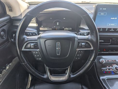 Used 2022 Lincoln Nautilus Reserve AWD/4WD image 15