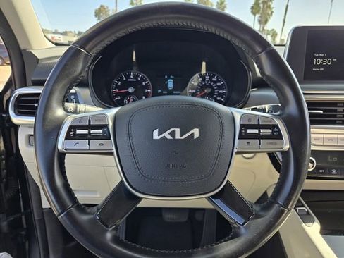 Used 2022 Kia Telluride S image 26