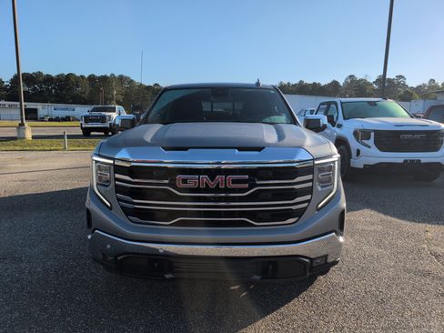 Used 2023 GMC Sierra 1500 SLT w/ SLT Premium Plus Package image 1