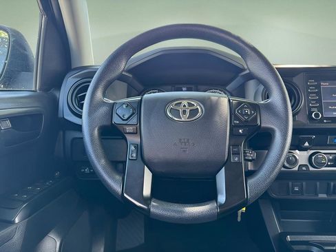 Used 2022 Toyota Tacoma SR AWD/4WD image 21