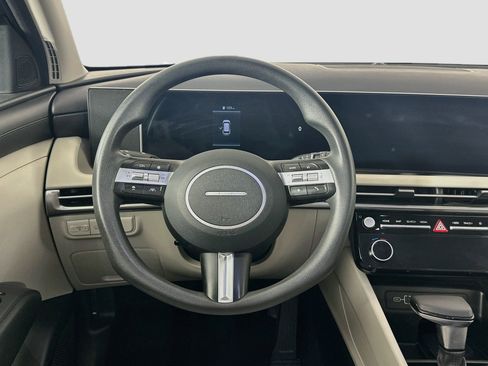 Used 2025 Hyundai Tucson SEL FWD image 18