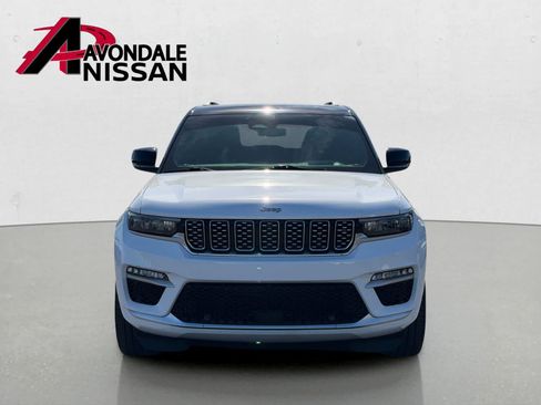 Used 2023 Jeep Grand Cherokee Summit AWD/4WD image 8