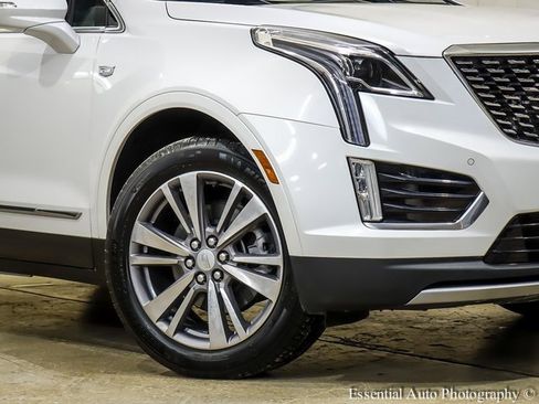 Certified 2025 Cadillac XT5 Premium Luxury image 3